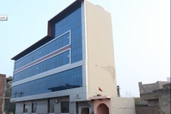 OM HOTEL, Narnaul