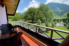 Six Seasons Pahalgam, Pahalgam