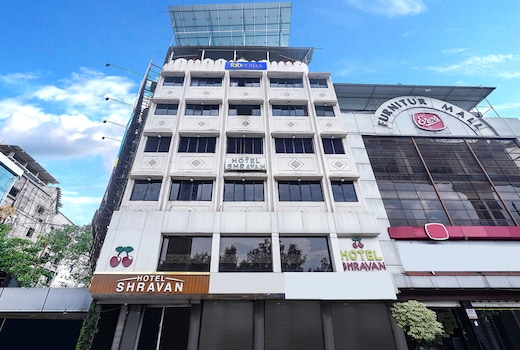 FabHotel Shravan - Nr. Eternity Mall