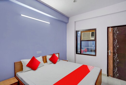 Hotel O Wamson Living Classic