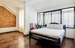 5 Bedroom Villa