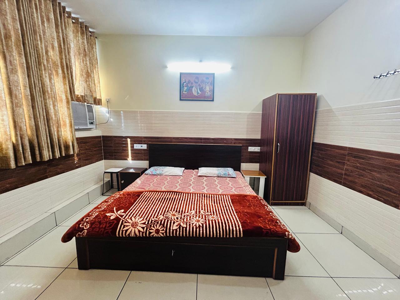Hotel Mahadev - Tap to explore photos