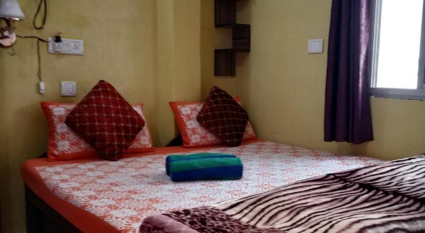 Azure Family Paying Guest House - Tap to explore photos