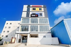 Hotel O Lake view, Hyderabad