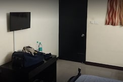 Hotel Dayalan, Mayiladuthurai