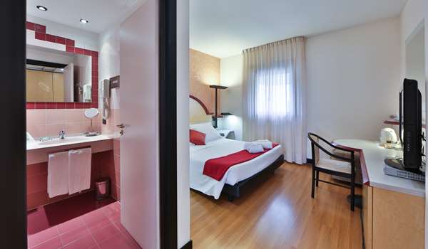 Best Western Hotel Solaf - Tap to explore photos