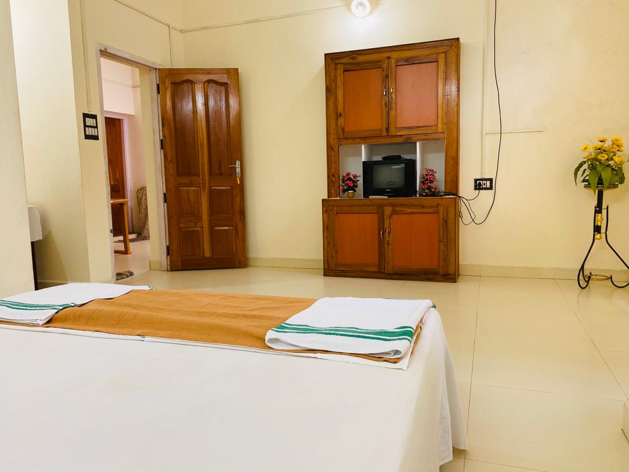 Aranya Homestay - Tap to explore photos