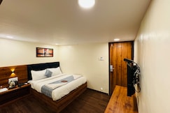 Hotel Aksa Palace, Mumbai