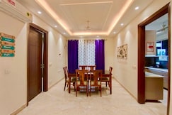 Instay 779 l 3BHK luxe with Theater Screen, Gurgaon