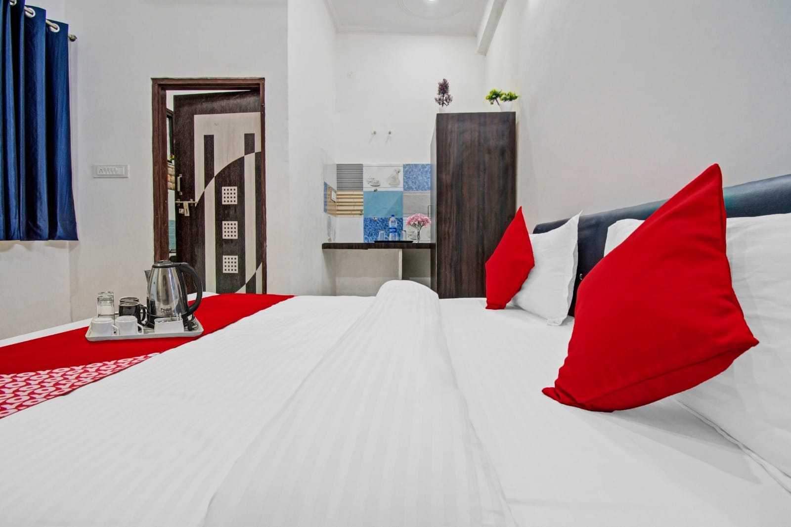 Hotel O Khasa Residency - Tap to explore photos