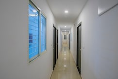 Hotel O Varcity Phi Premium Pavilion ,Above HDFC Bank ,Near Anjaneya Temple Madiwala, Hosur Main r, Bangalore