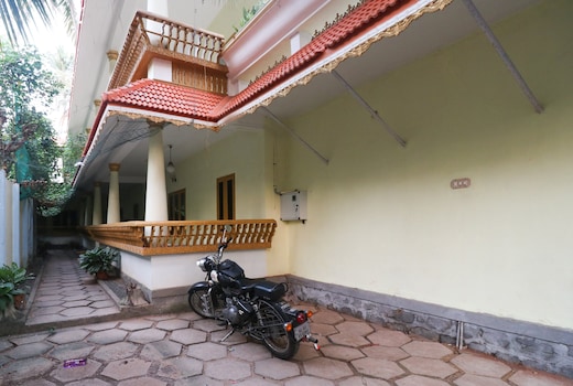 Hotel O Sandhra Apartments