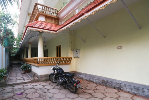 Hotel O Sandhra Apartments