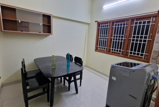 SI guest house samyapuram