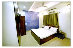 Om Shree Yatri Niwas, Kolhapur