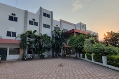 Balaji Prakash Hotel, Basti