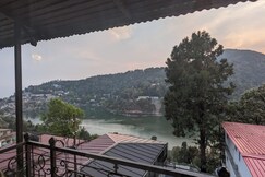 2bhk Panoramic View of Lake close to Mall Road Oasis, Nainital