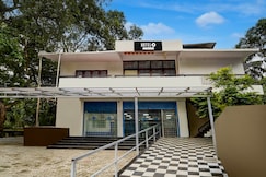 Super Hotel O CSIR Pappanamcode Formerly Ambadi Guest House, Thiruvananthapuram