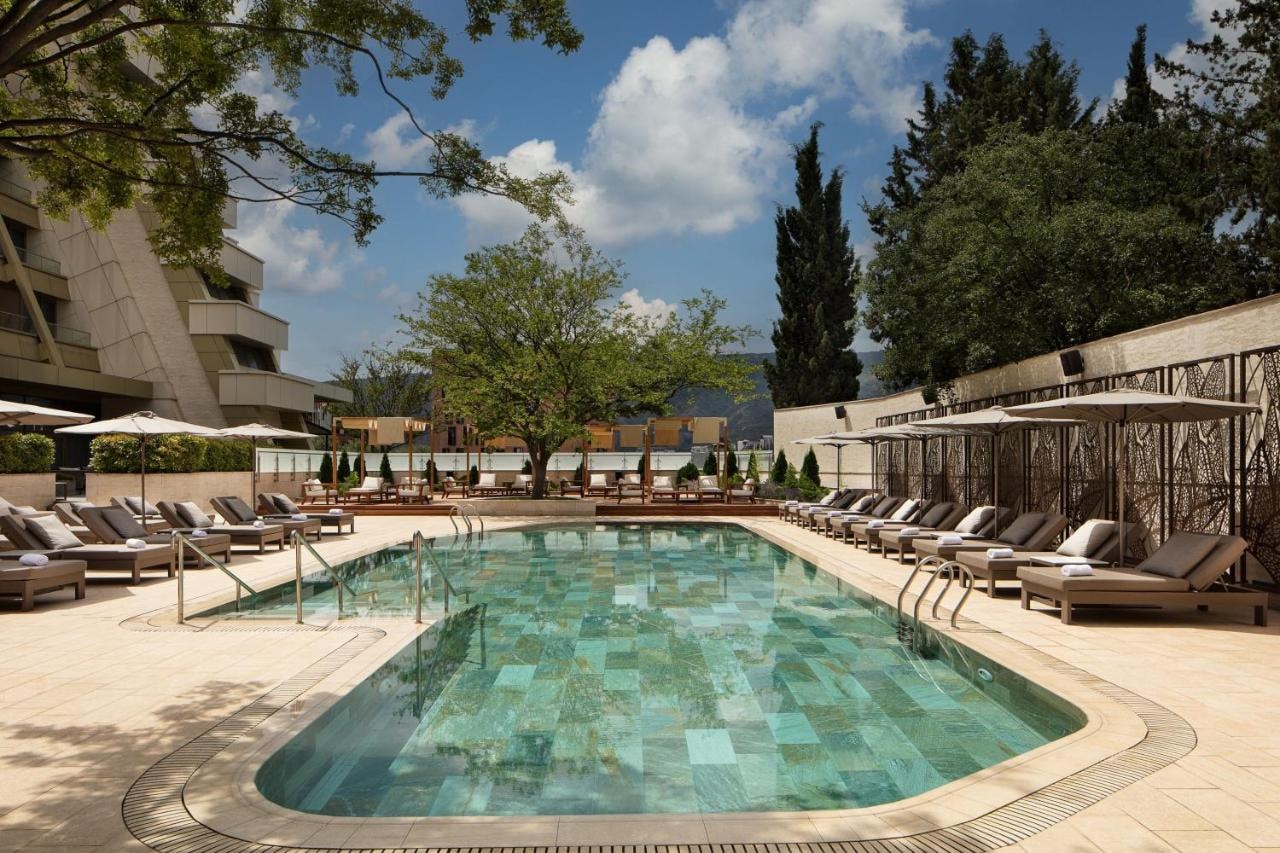 Sheraton Grand Tbilisi Metechi Palace - Tap to explore photos