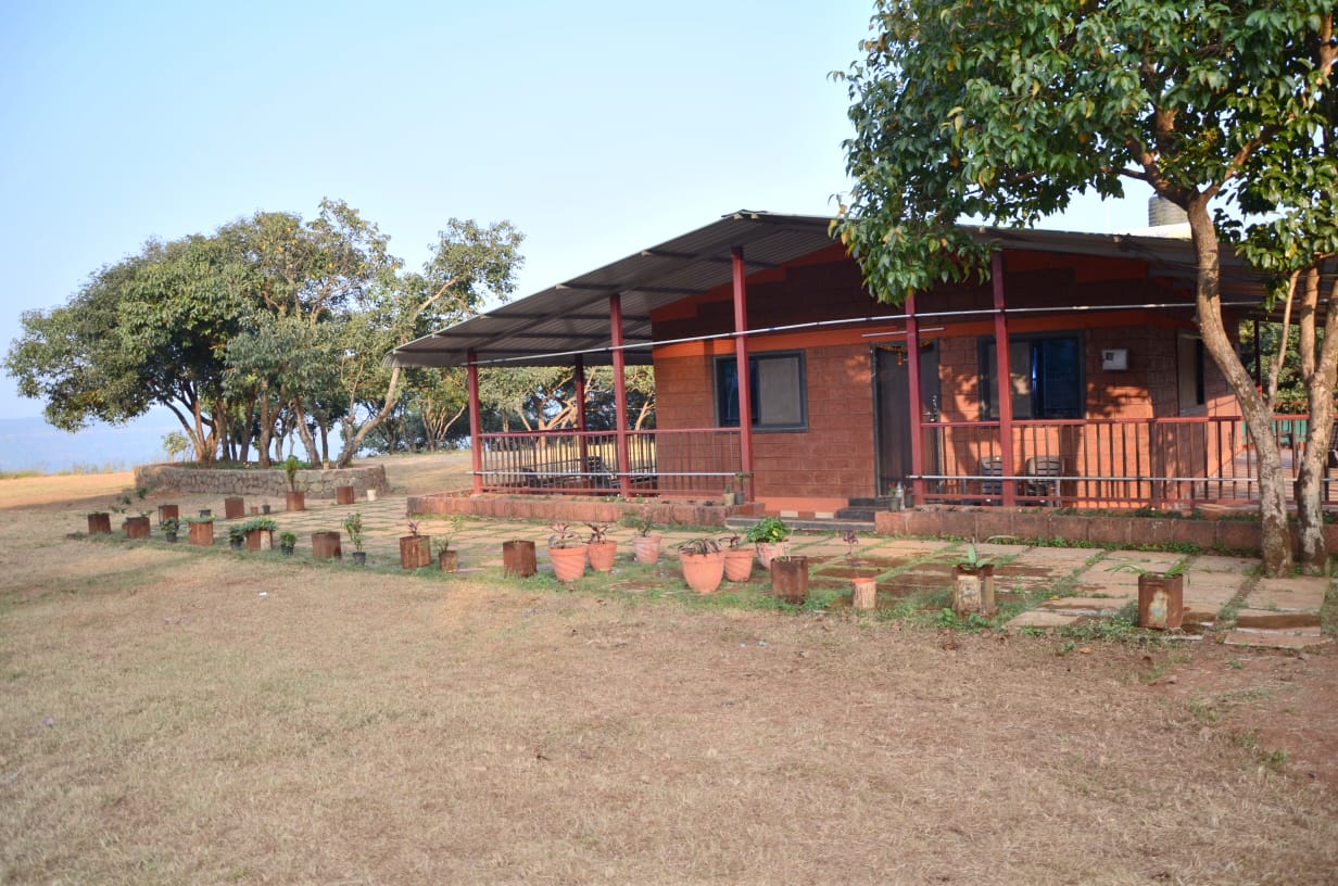 Mahabaleshwar Villa - Tap to explore photos