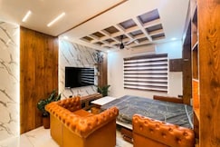 Pink Luxe Apartment, Nedumangad