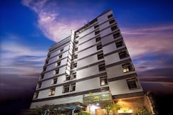 Bangkok Loft @ Nana station, Bangkok