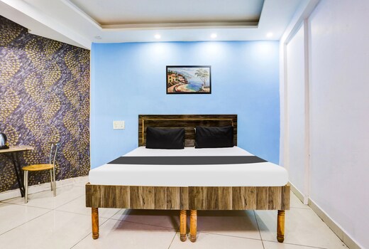 HOTEL RK PLAZA