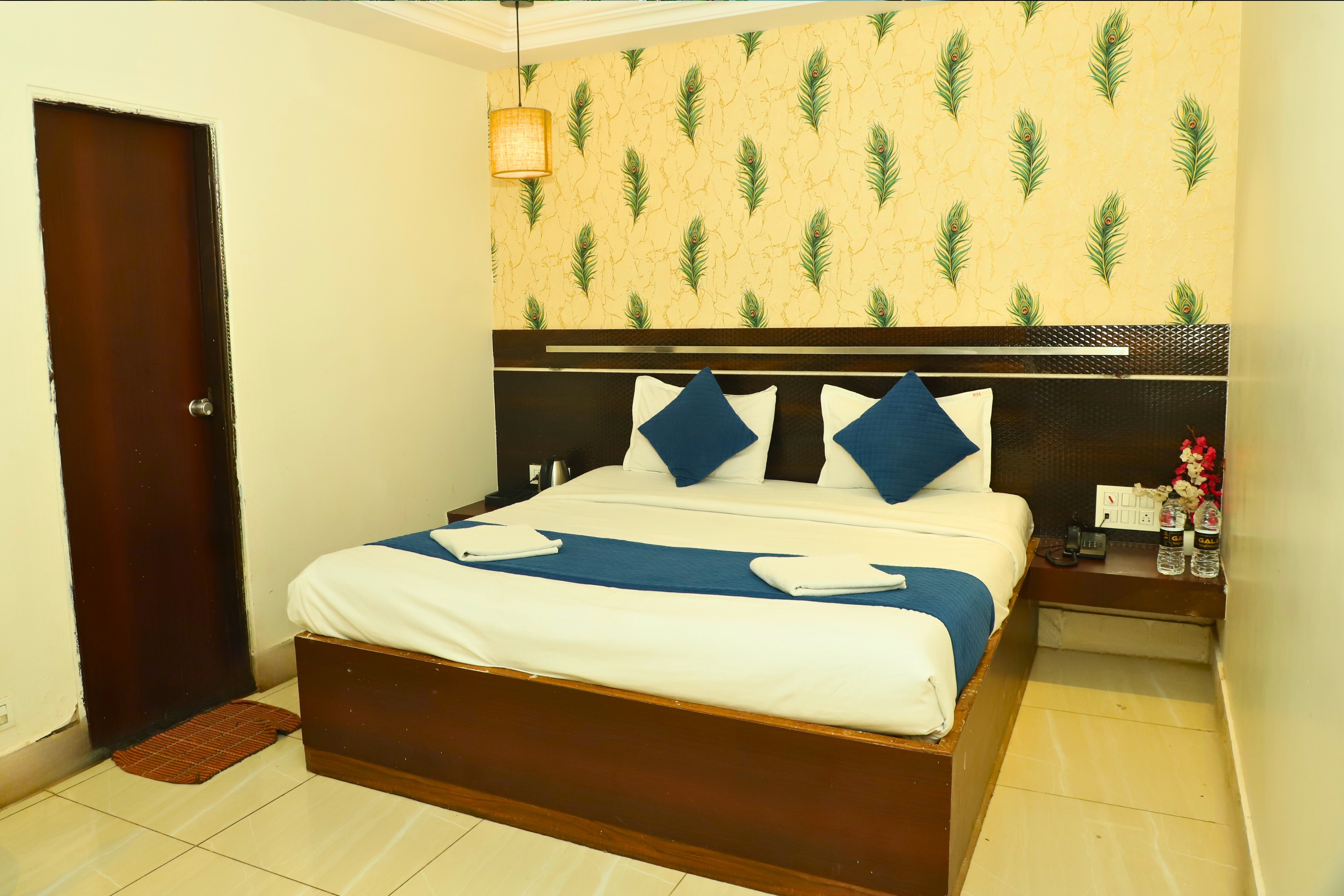 Deluxe Room AC 1