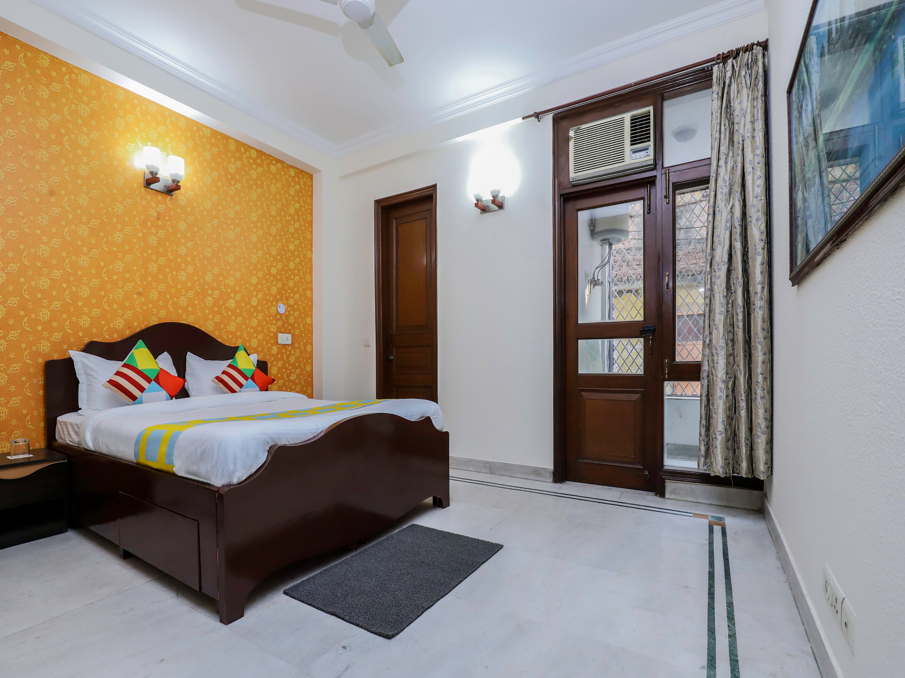 Oyo Home 25024 Spacious Staygreater Kailash Delhi Homestay - 