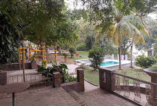 Misriote Farm Stay | Rooms & Caretaker