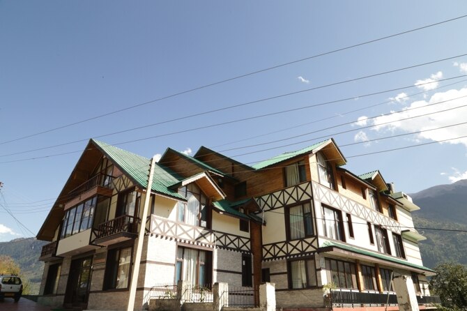 The Hk International Best Rates On Manali Hotel Deals, Reviews & Photos
