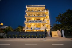FabHotel The White Pepper, Faridabad