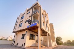 FabHotel Prime Shri Shyam Ananda Palace - Nr Toran Dwar, Khatu
