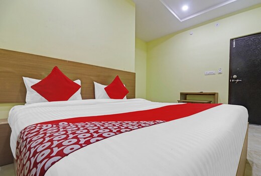 Hotel O R Square