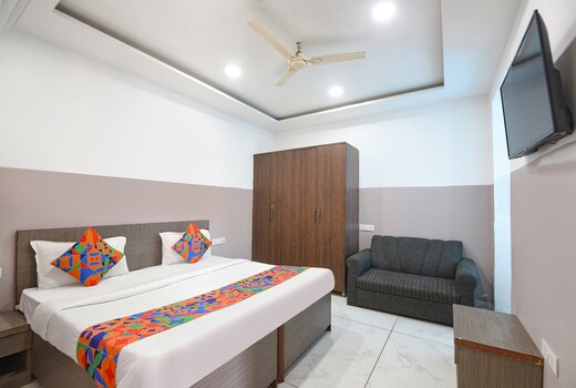 FabHotel Shagun and Banquets