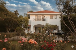 Starlit Solace - 3bhk private will with pool by The Party Citadel, Faridabad