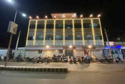 Thakar Hotel