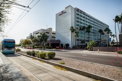 Crowne Plaza Phoenix Airport (Pet-friendly), Phoenix