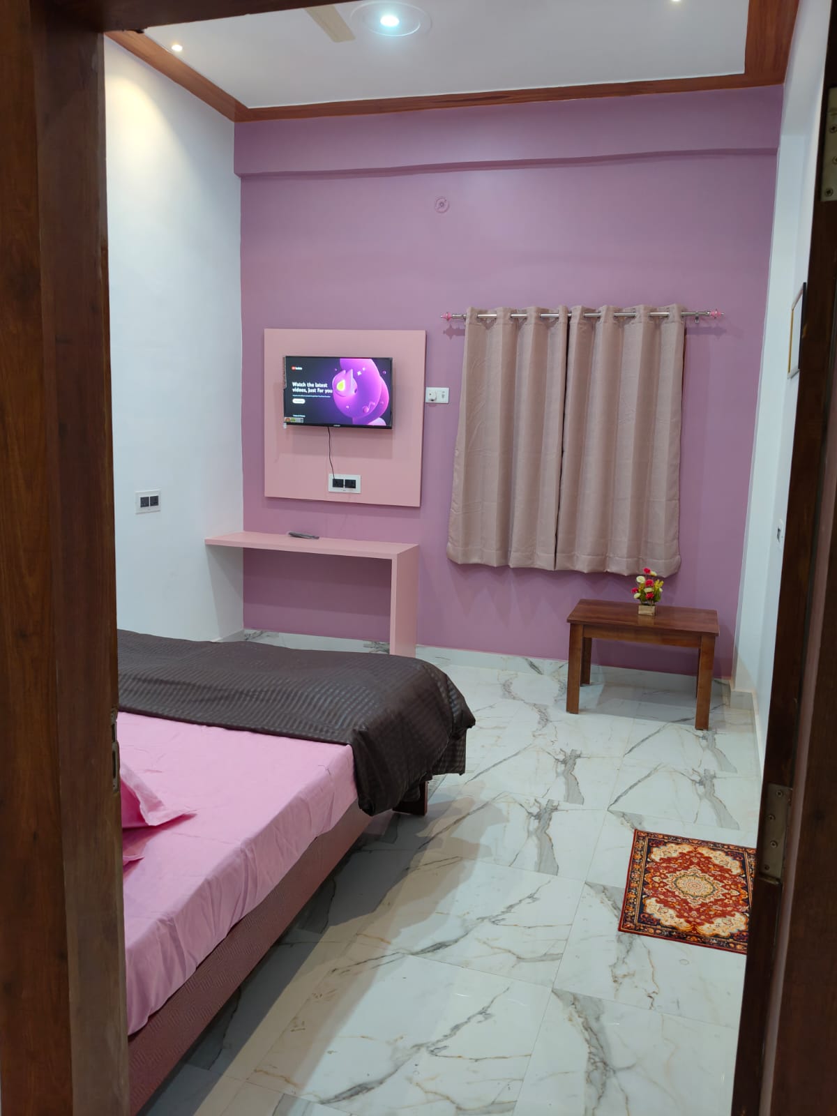 Sunrays Homestay - Tap to explore photos