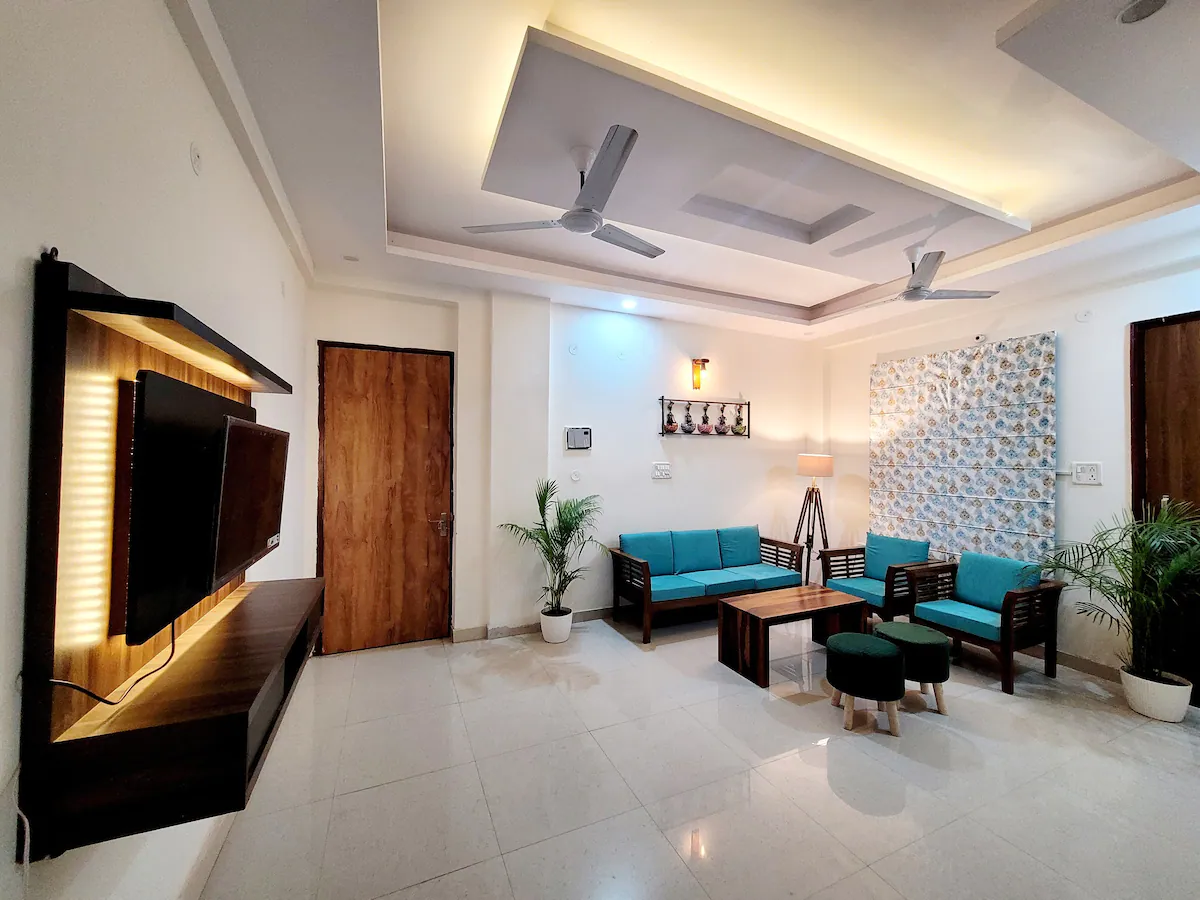 BLISS: Luxury 1BHK Entire Apartment in Noida - Tap to explore photos