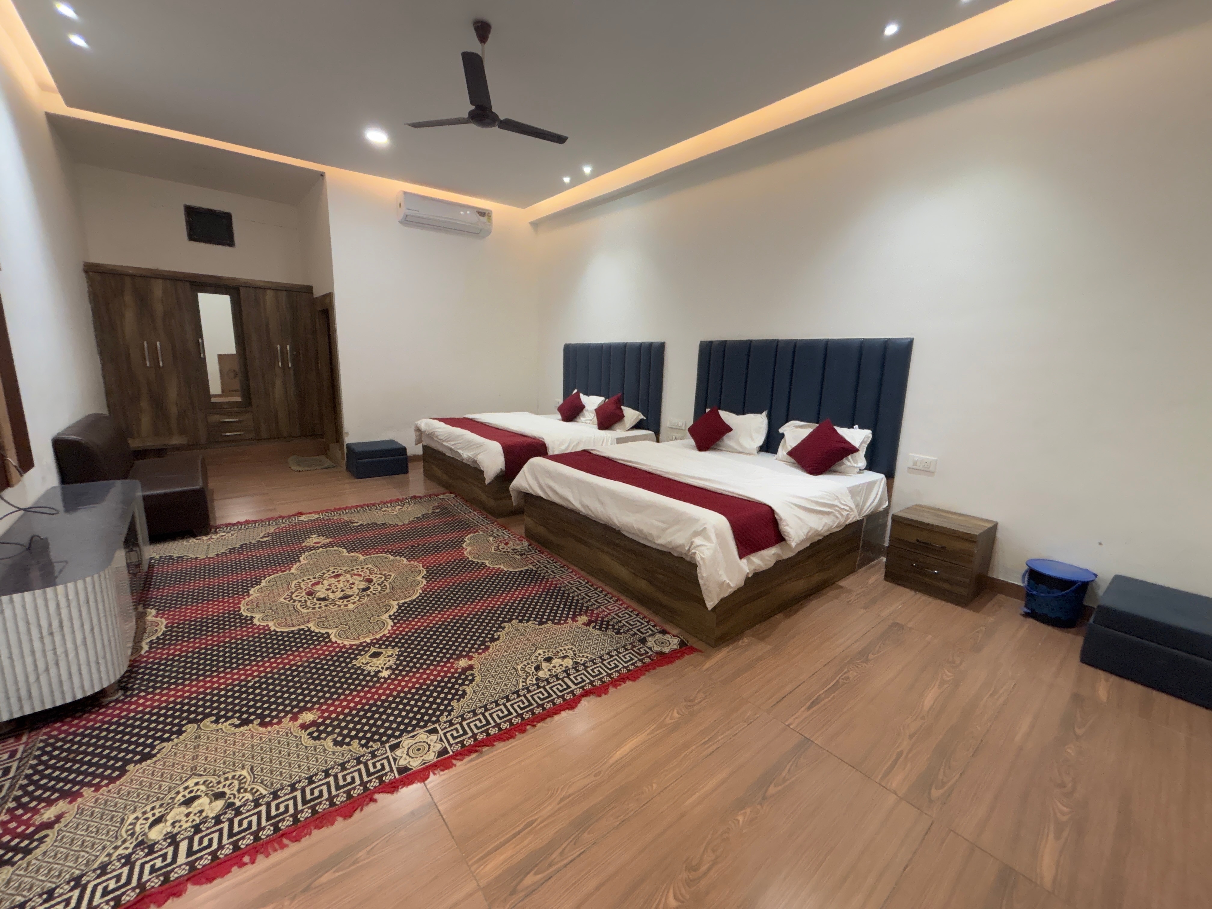Hotel Swagat - Tap to explore photos