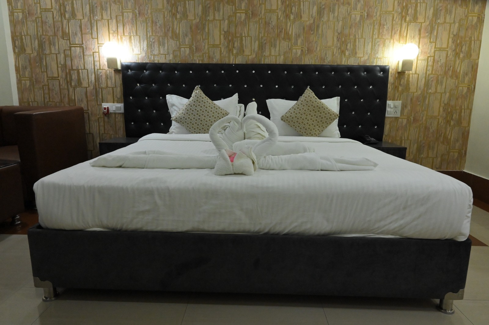 Hotel Vishnu Vihar - Tap to explore photos