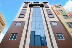Townhouse Chinnappanahalli Lakeview Bangalore Formerly Rest O, Bangalore