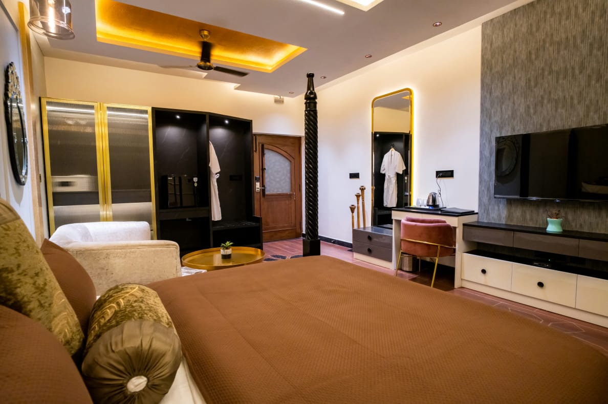D C Boutique House - Tap to explore photos
