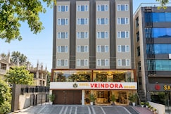 Hotel Vrindora Grand, Udaipur