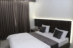 Hotel Raj Residency, Jalgaon