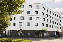 B&B HOTEL Paris Clichy-sous-Boi, Paris