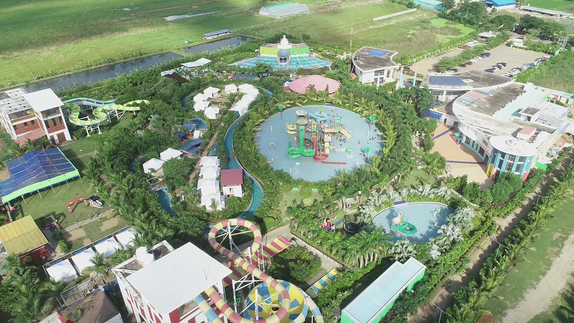WONDER WORLD WATERPARK AND RESORT - Tap to explore photos
