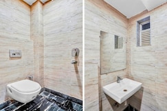 Delhi Empire Dx @New Delhi Railway station, Delhi