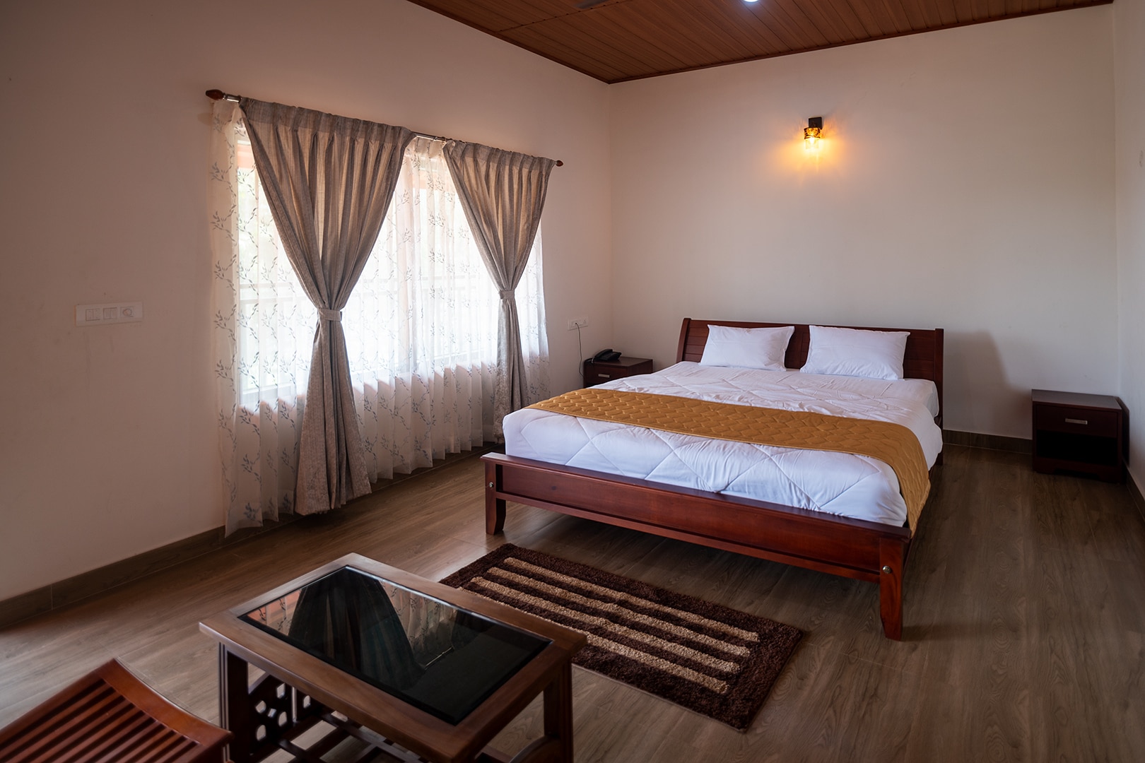 Deepwoodz Villa | Rooms & Caretaker - Tap to explore photos
